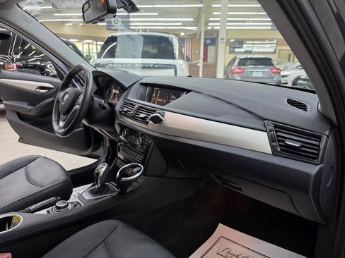 Used 2015 BMW X1 sDrive28i RWD image 21