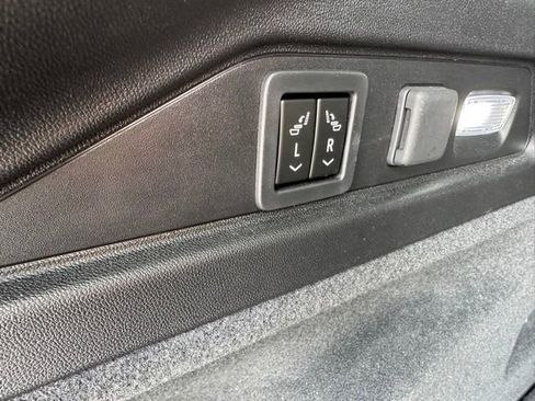 Used 2024 Cadillac Lyriq Sport AWD/4WD image 19