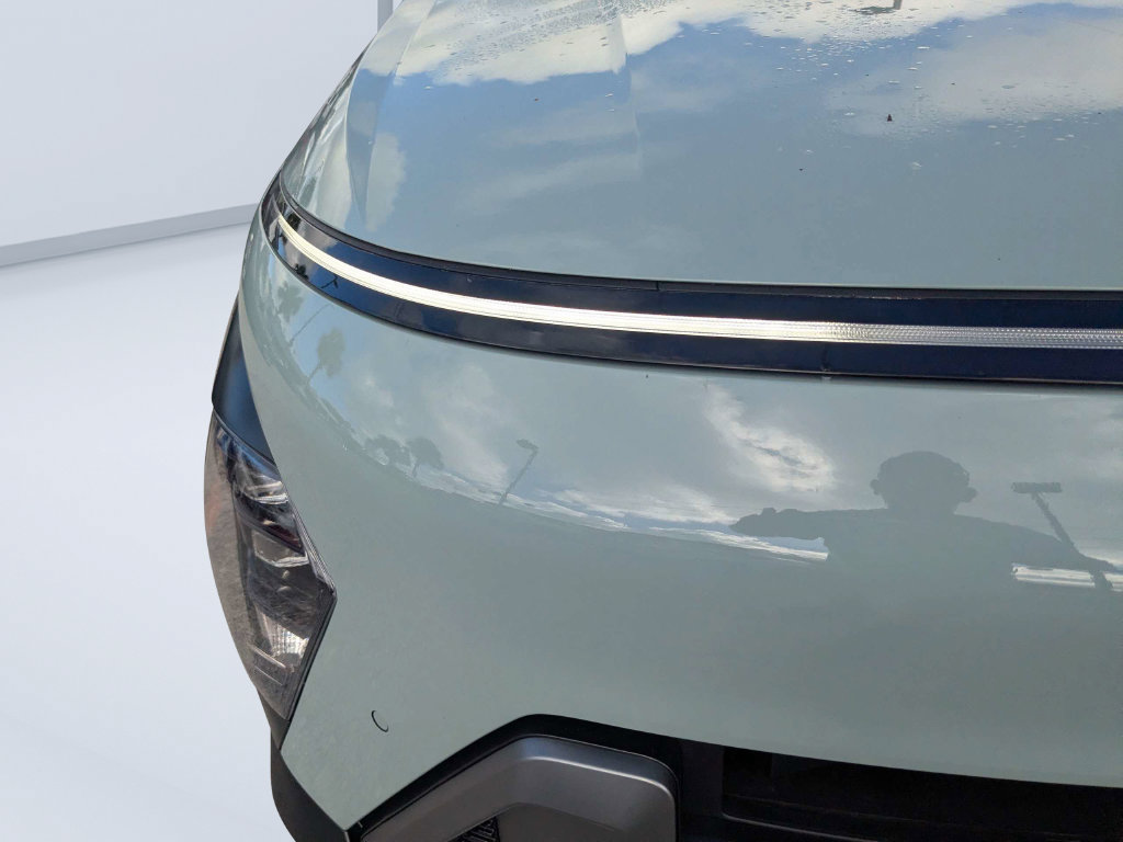 Used 2026 Hyundai Kona Limited FWD image 12