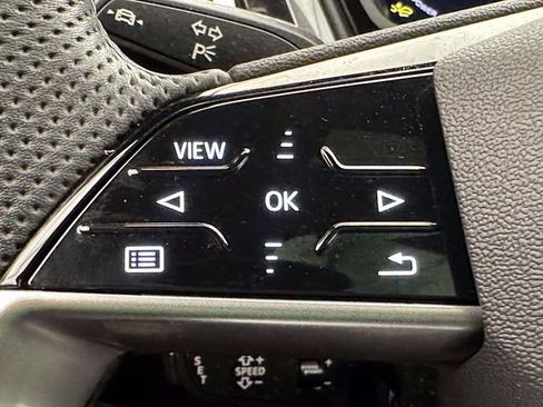 Used 2025 Audi Q4 e-tron Premium Plus w/ Premium Plus AWD/4WD image 31