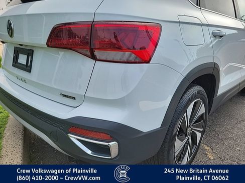 Certified 2024 Volkswagen Taos SE AWD/4WD image 31