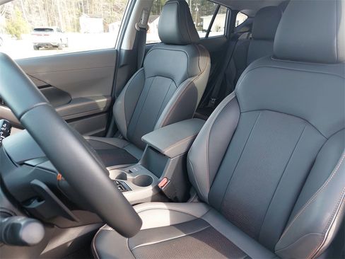 Used 2025 Subaru Crosstrek 2.5i Limited image 12