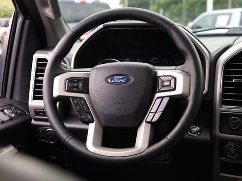 Used 2019 Ford F150 Lariat w/ Equipment Group 502A Luxury AWD/4WD image 25