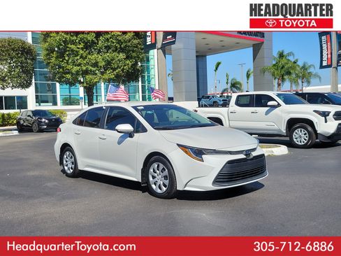 Used 2023 Toyota Corolla LE image 1