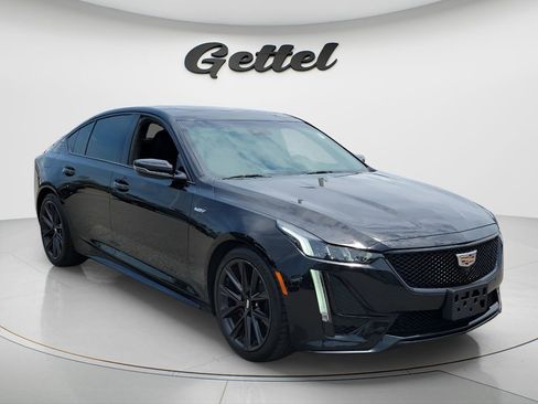 Used 2021 Cadillac CT5 V w/ Premium Package RWD image 3