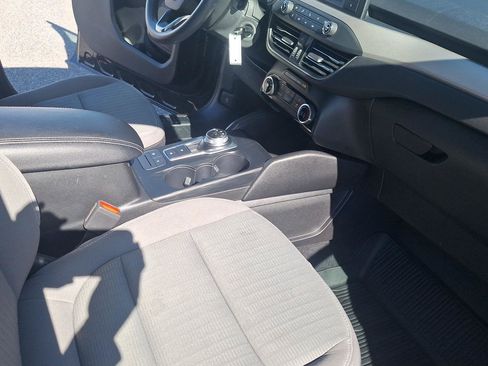 Used 2022 Ford Escape S AWD/4WD image 18