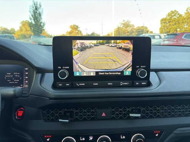 Used 2024 Honda Accord EX image 18