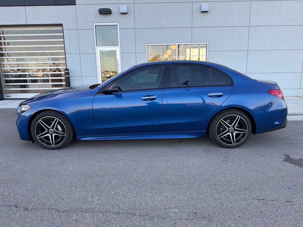 Used 2023 Mercedes-Benz C 300 4MATIC Sedan image 3