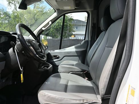 Used 2017 Ford Transit 150 Medium Roof image 9