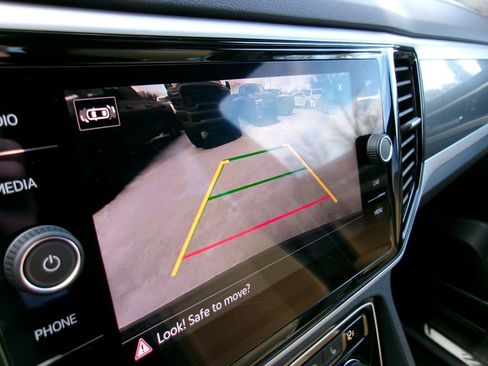 Used 2023 Volkswagen Atlas Cross Sport SE image 26