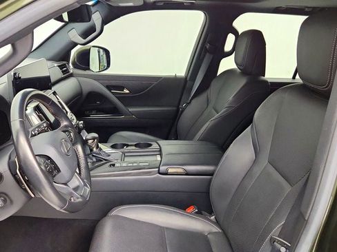 Used 2023 Lexus LX 600 4WD w/ Interior Upgrade Package image 19