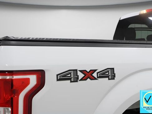 Used 2016 Ford F150 XLT image 31