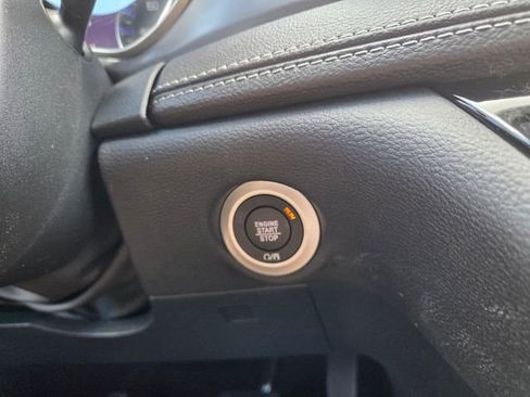 New 2026 Chrysler Pacifica Select image 27