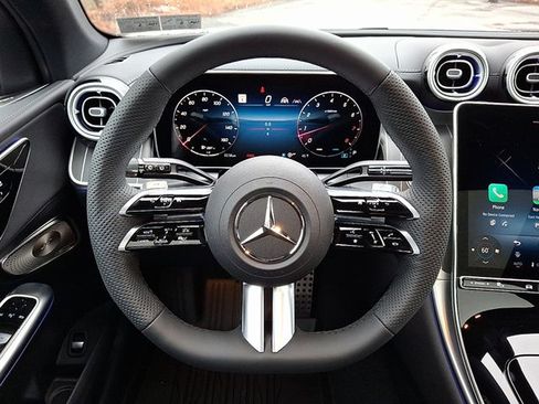 Used 2026 Mercedes-Benz GLC 300 4MATIC image 16