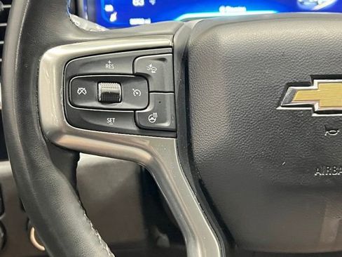 Used 2023 Chevrolet Silverado 1500 LT AWD/4WD image 27