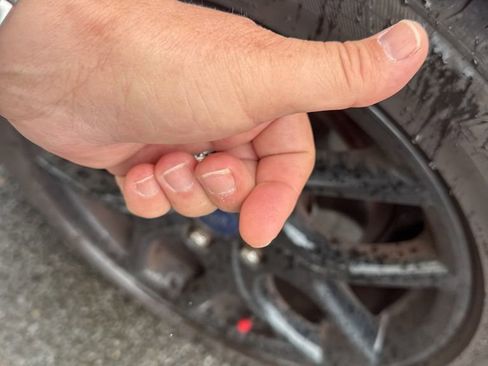 Used 2016 Ford Focus SE w/ Equipment Group 201A image 4