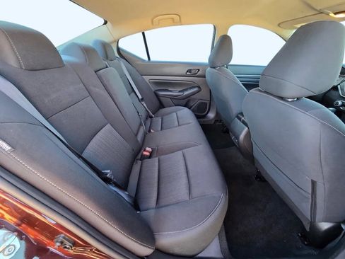 Used 2024 Nissan Altima 2.5 SV image 13