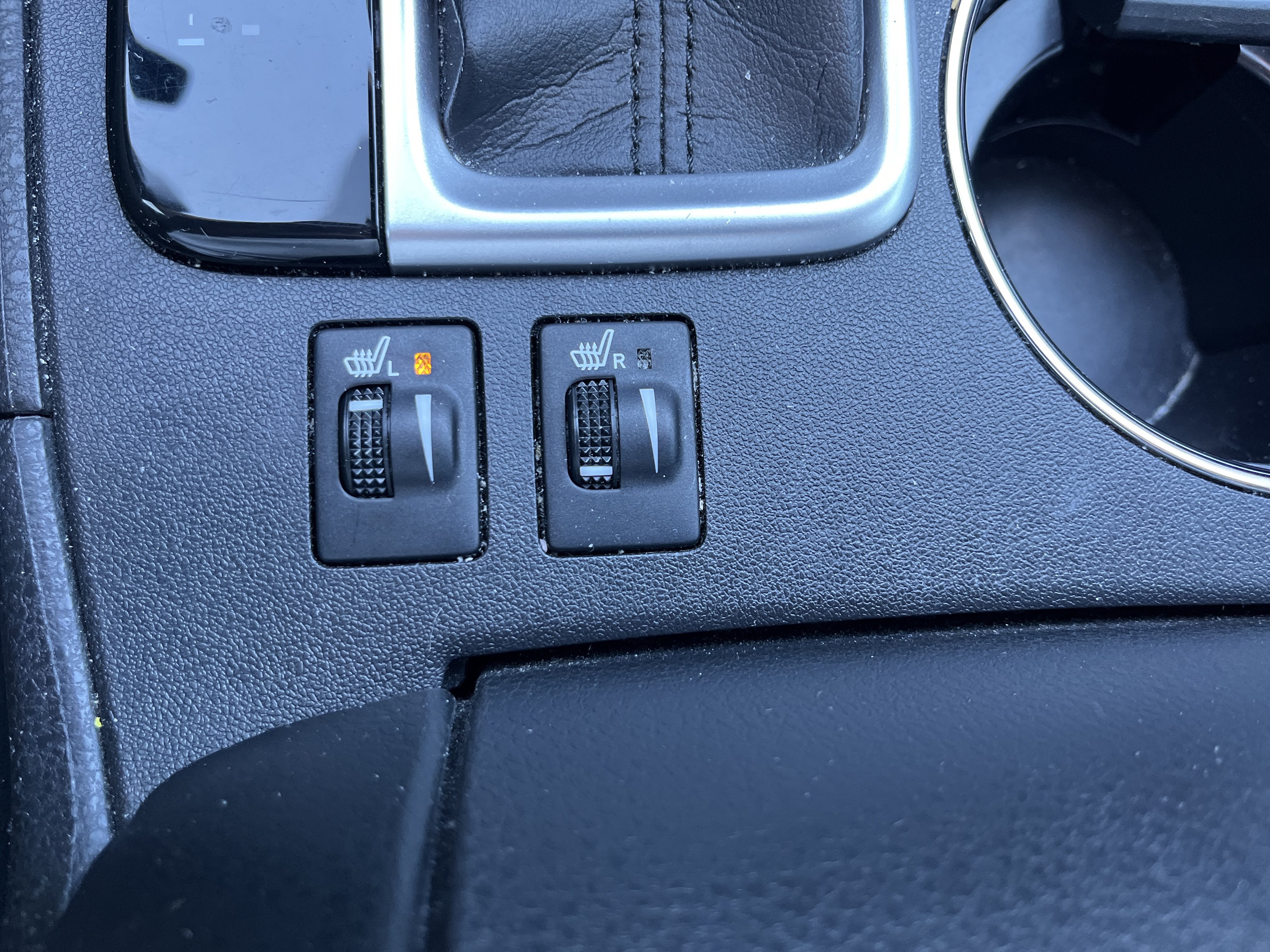 Used 2018 Toyota Highlander XLE FWD image 32