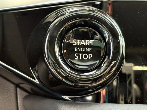 New 2026 Nissan Pathfinder Platinum image 15