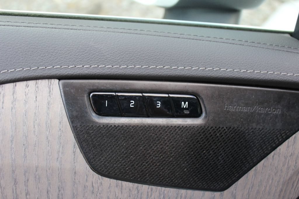 Used 2023 Volvo XC90 B6 Ultimate AWD/4WD image 30