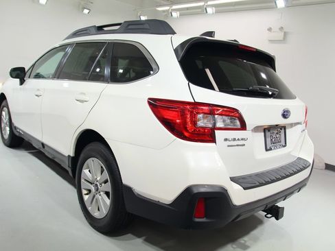 Used 2019 Subaru Outback 2.5i Premium AWD/4WD image 15