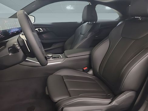 Used 2025 BMW 230i Coupe w/ Premium Package image 7