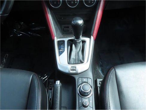 Used 2018 MAZDA CX-3 Touring image 15