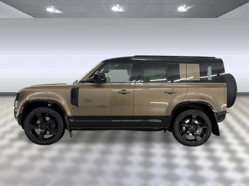 New 2026 Land Rover Defender 110 X-Dynamic SE AWD/4WD image 2