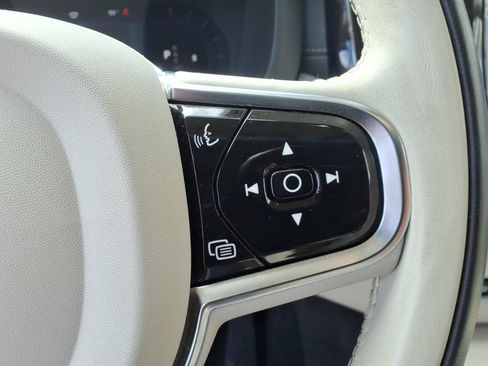 Used 2023 Volvo XC60 B6 Ultimate w/ Climate Package AWD/4WD image 16