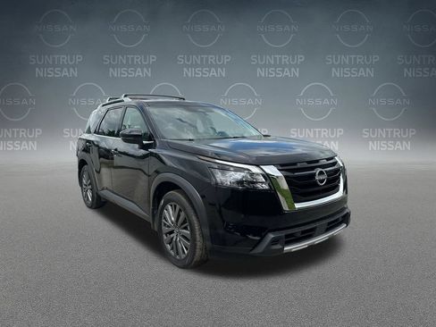 Used 2025 Nissan Pathfinder SL w/ SL Premium Package FWD image 43