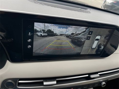 Used 2023 Hyundai Palisade Calligraphy image 17