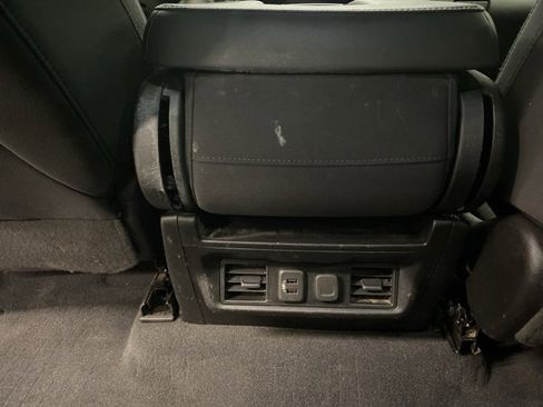 Used 2020 Chevrolet Silverado 1500 LT w/ All-Star Edition image 30