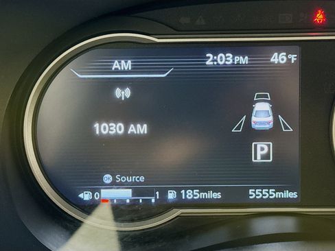 Used 2025 Nissan Versa SV w/ Trunk Package image 13