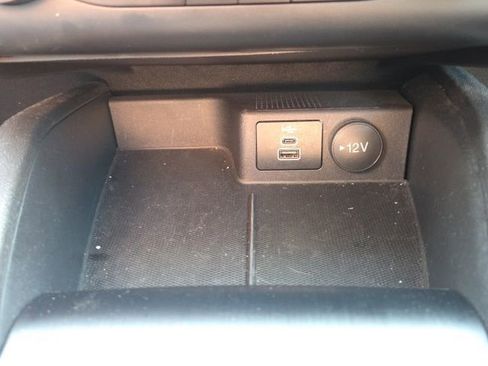 Certified 2025 Ford Escape Active image 34