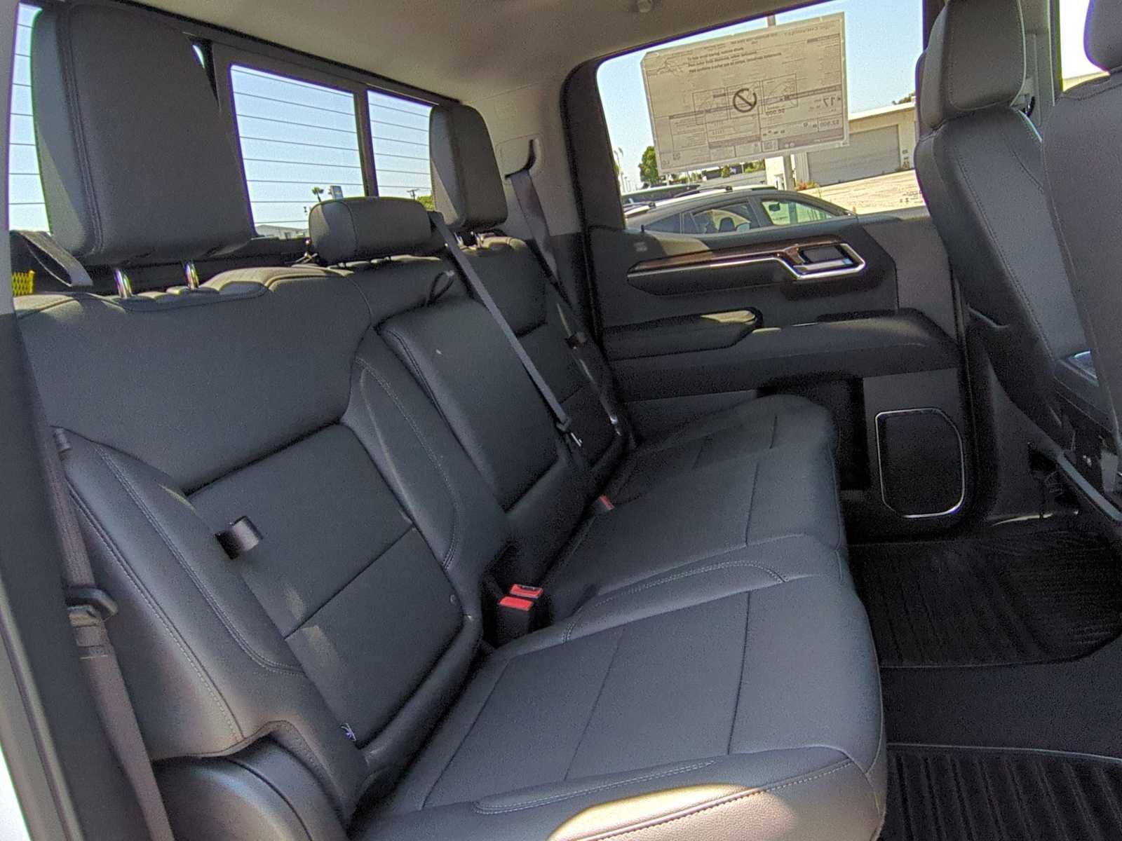 New 2026 Chevrolet Silverado 1500 RST w/ Convenience Package II AWD/4WD image 26