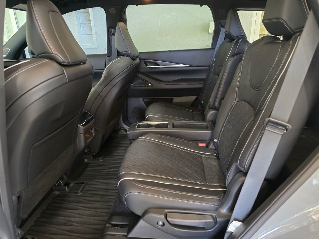 Certified 2025 INFINITI QX60 Autograph w/ Cargo Package AWD/4WD image 26
