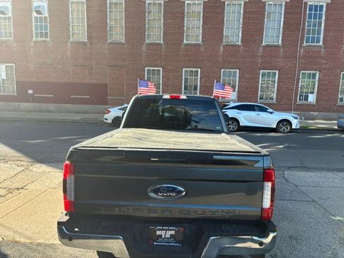 Used 2018 Ford F250 Lariat w/ Lariat Ultimate Package image 9