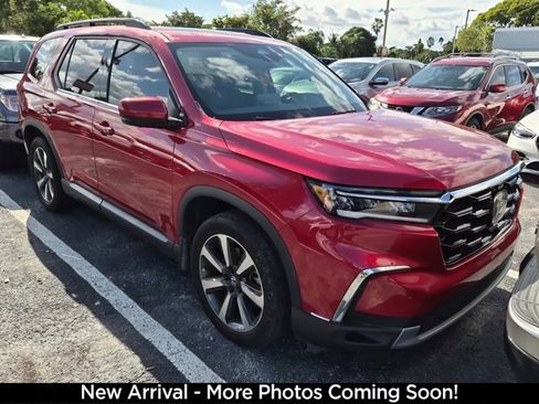 Certified 2023 Honda Pilot Elite image 2
