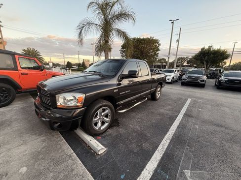 Used 2006 Dodge Ram 1500 Truck SLT image 2
