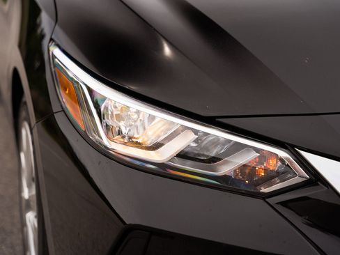 Used 2023 Nissan Sentra S FWD image 10