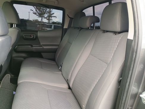 Used 2022 Toyota Tacoma SR w/ SR Convenience Package image 16
