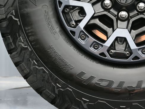 Used 2023 Ford F150 Raptor AWD/4WD image 47