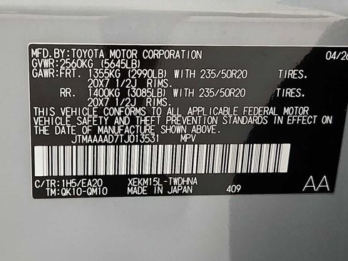 Certified 2026 Toyota C-HR AWD/4WD image 11