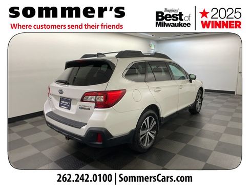 Used 2018 Subaru Outback 2.5i Limited AWD/4WD image 5