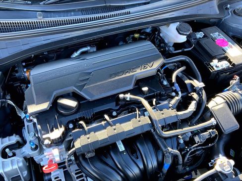 Used 2024 Hyundai Elantra SEL w/ Convenience Package image 31