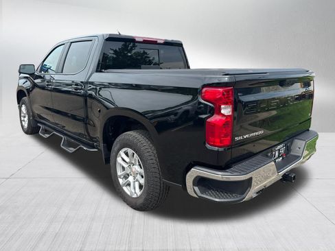 Used 2025 Chevrolet Silverado 1500 LT w/ Z71 Off-Road Package AWD/4WD image 3