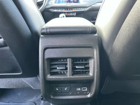 Used 2022 Cadillac XT4 Luxury w/ Trailering Package AWD/4WD image 13