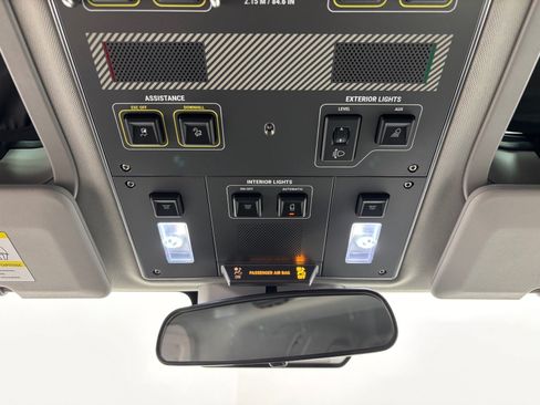 Used 2025 INEOS Grenadier AWD/4WD image 12