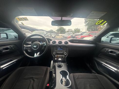 Used 2016 Ford Mustang GT RWD image 14