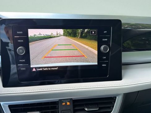 New 2026 Volkswagen Taos SE FWD image 14